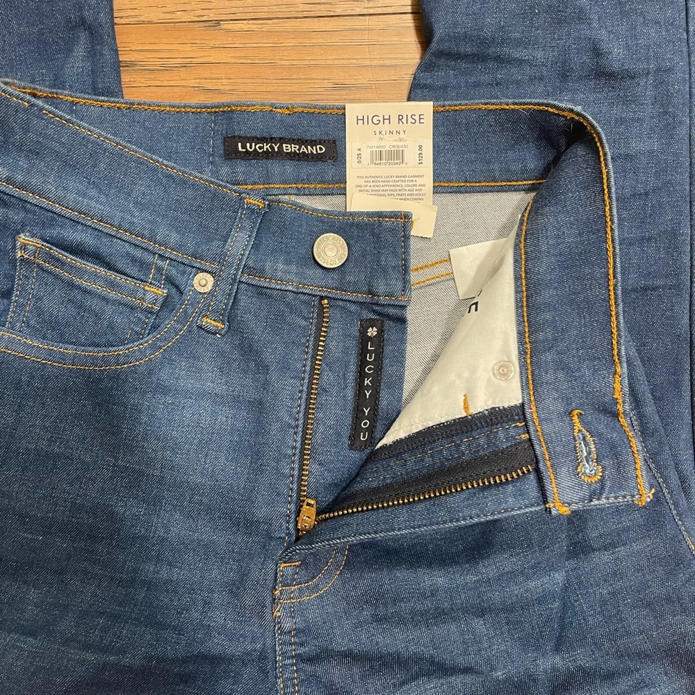NWT LUCKY BRAND SKINNY JEANS - Picture 2 of 3
